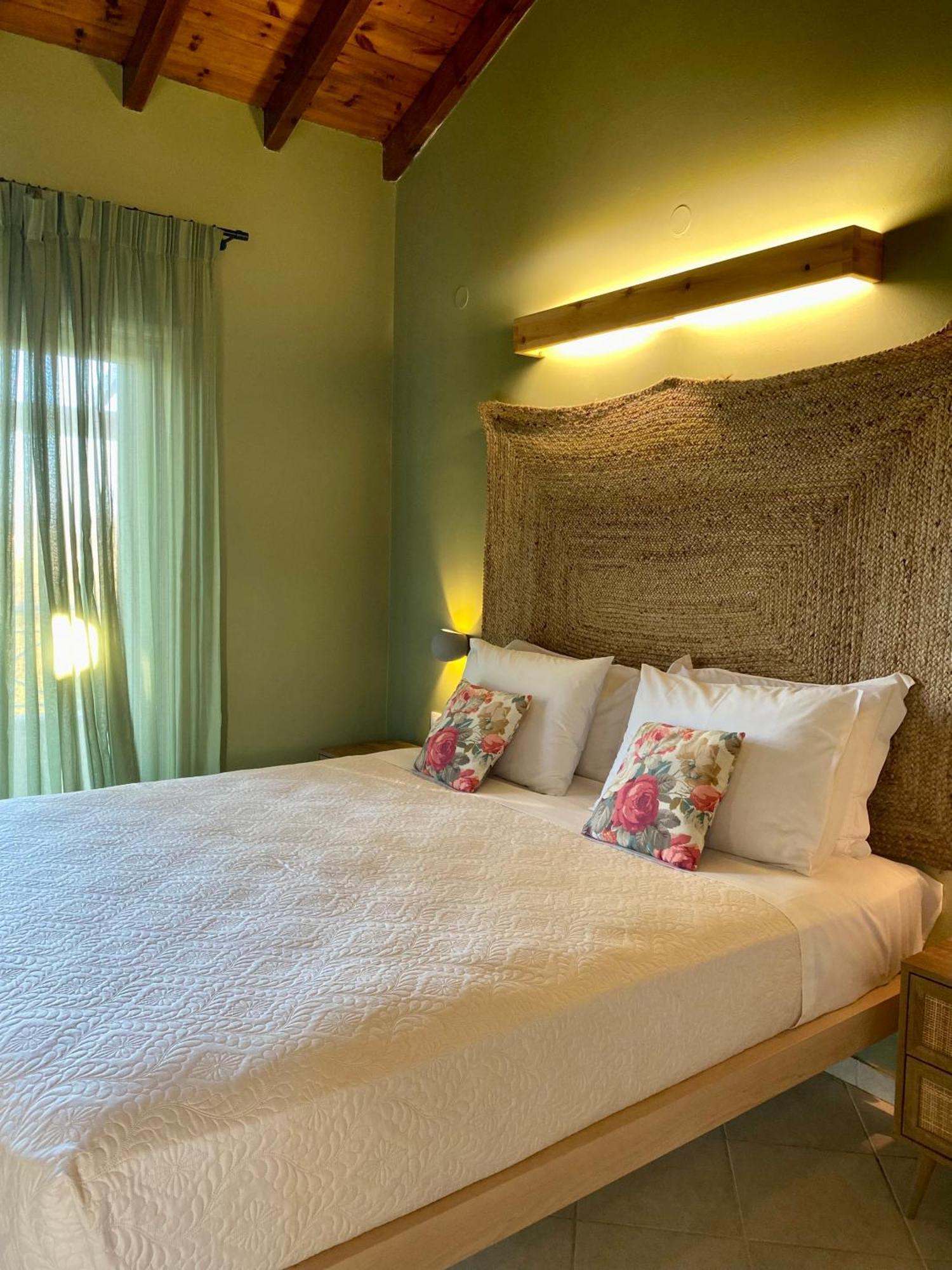 My Corfu Luxury With Private Pool Apartment Sidárion