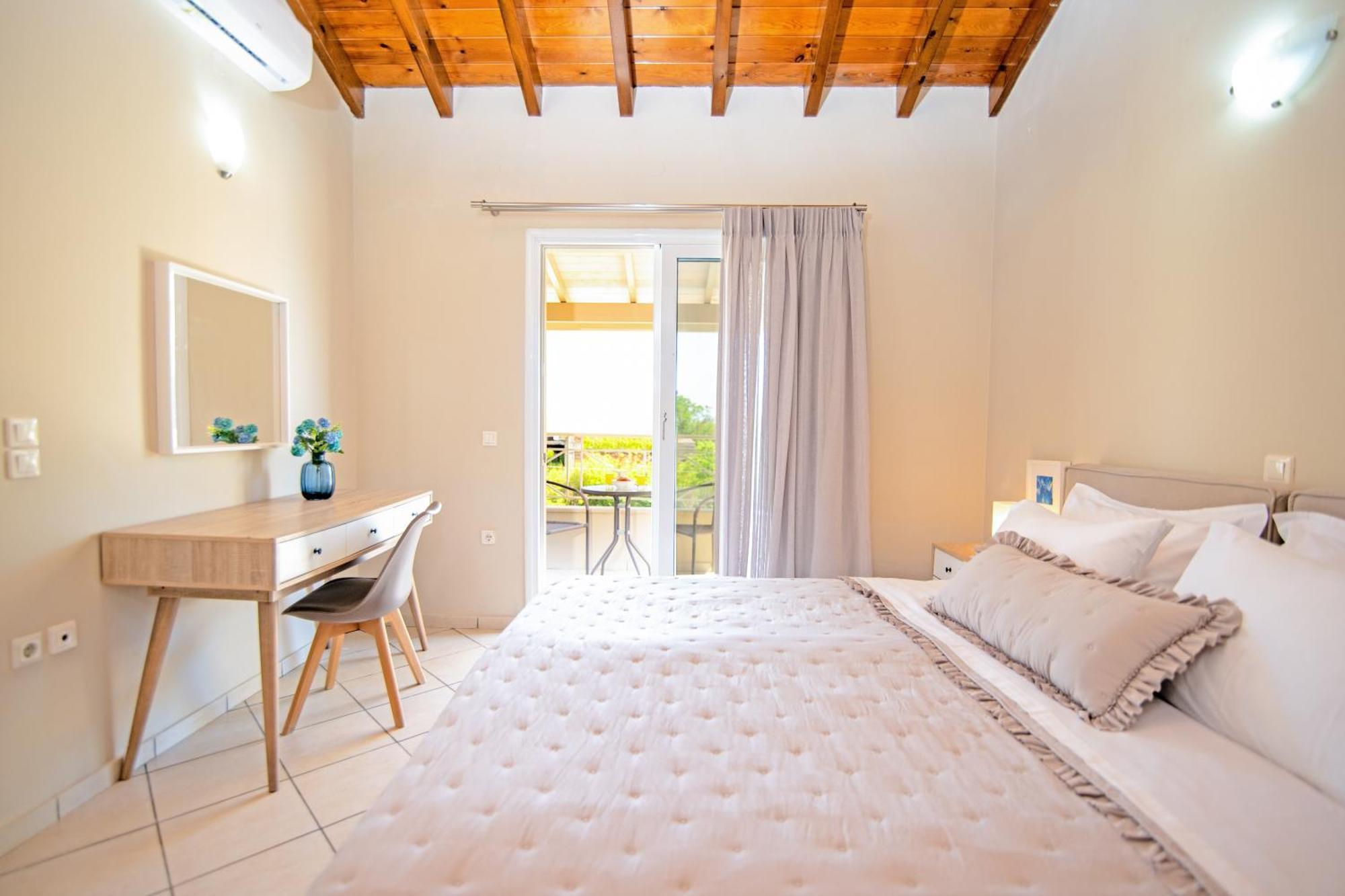 My Corfu Luxury With Private Pool Apartment Sidárion